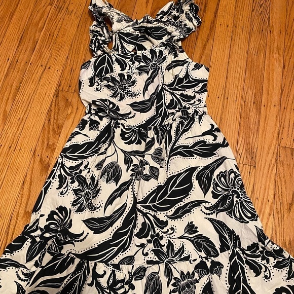 WHO What Wear  Floral Sun Dress Boho Sundress Backless pockets medium NWT - Picture 3 of 5